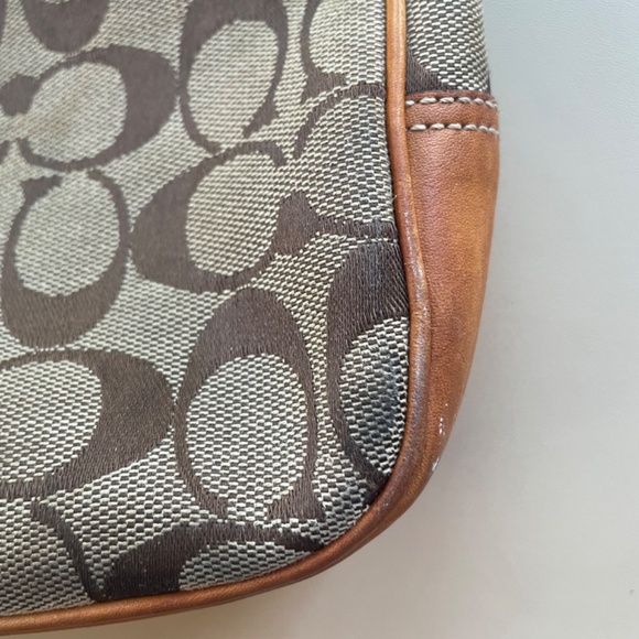 Coach 90’s clasp closure classic monogram - Picture 5 of 15